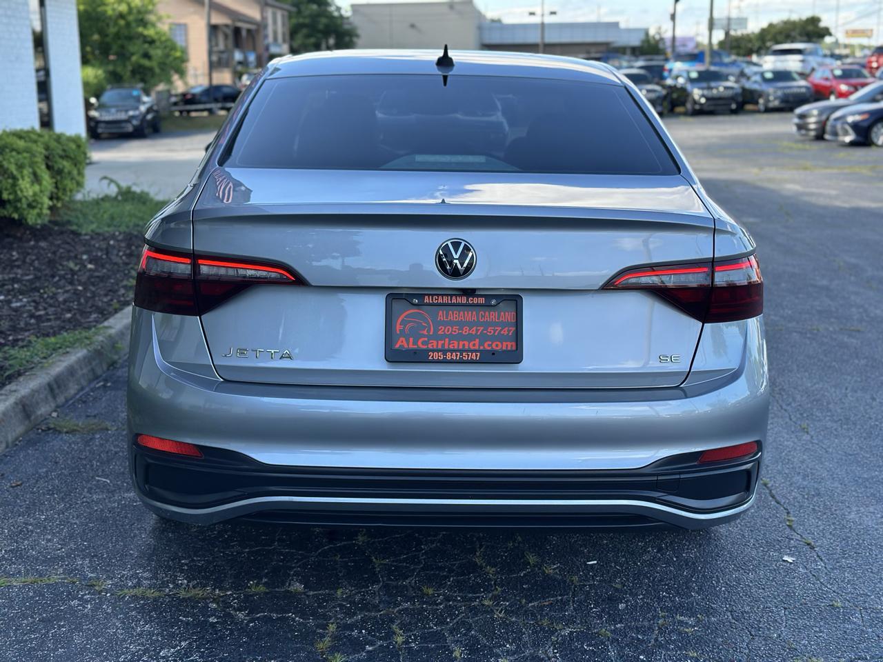 Volkswagen Jetta SE Auto 2023