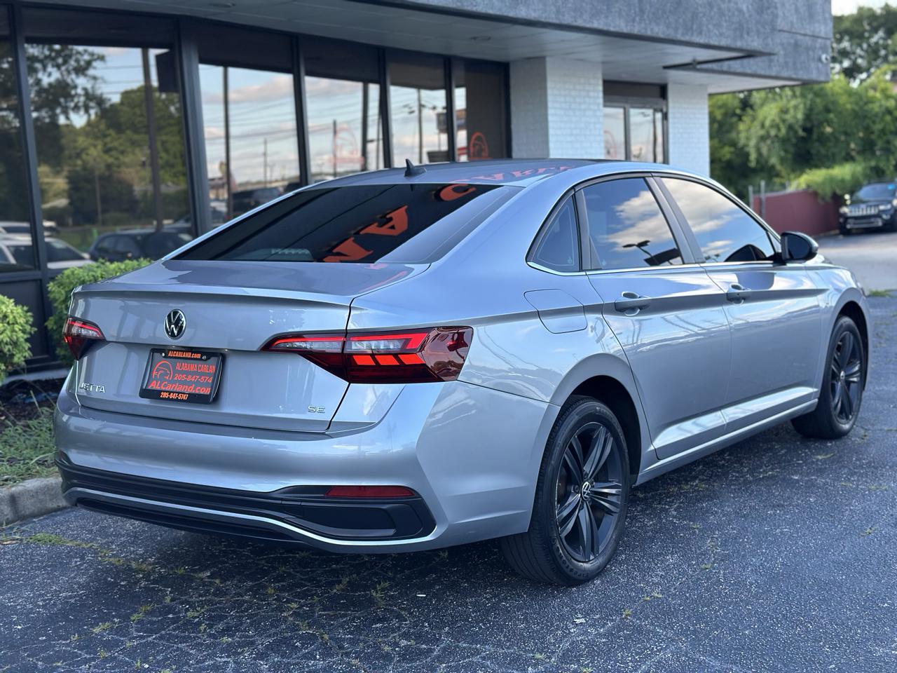Volkswagen Jetta SE Auto 2023