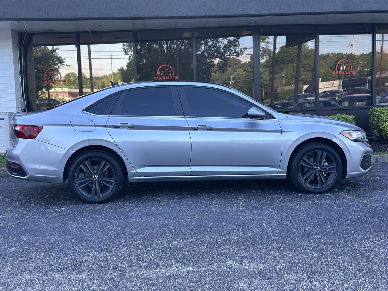 Volkswagen Jetta SE Auto 2023