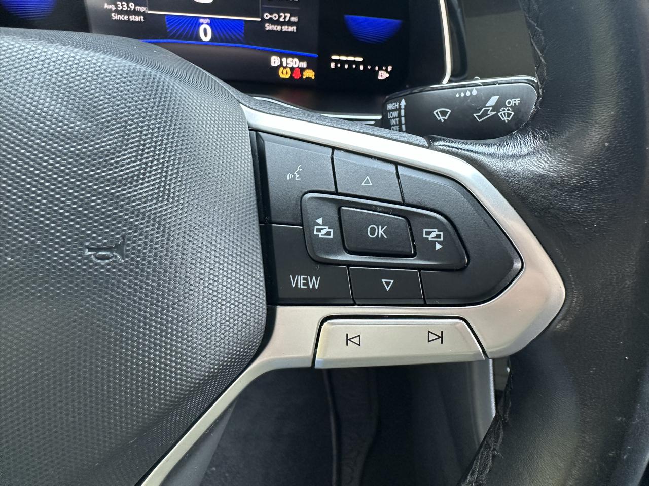 Volkswagen Jetta SE Auto 2023