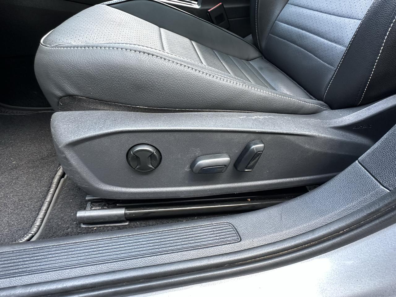 Volkswagen Jetta SE Auto 2023