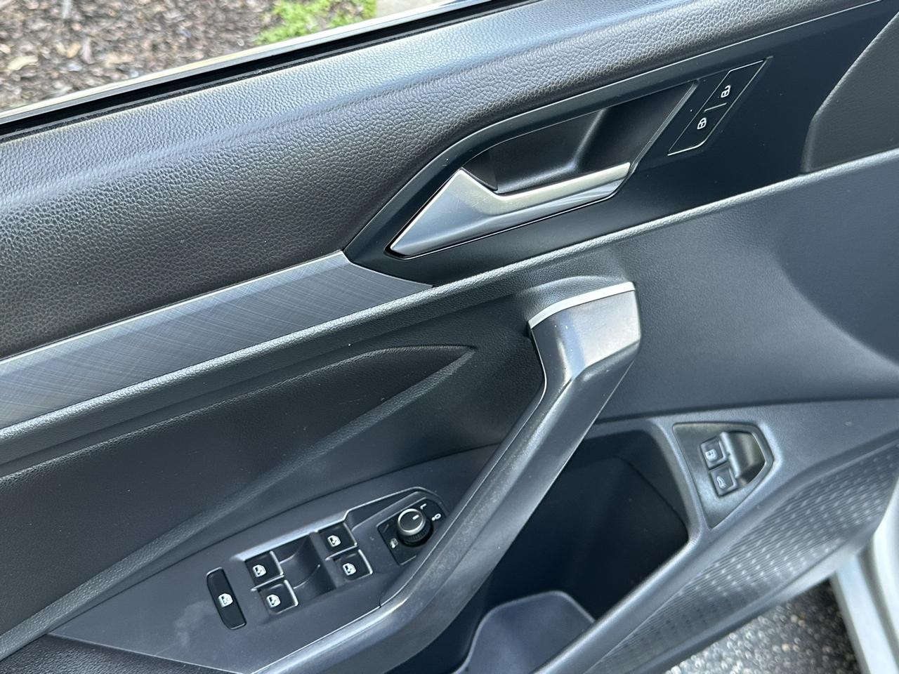 Volkswagen Jetta SE Auto 2023