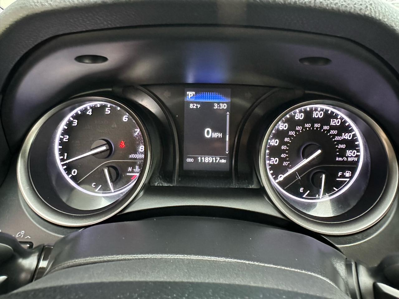 Toyota Camry SE Auto (Natl) 2021