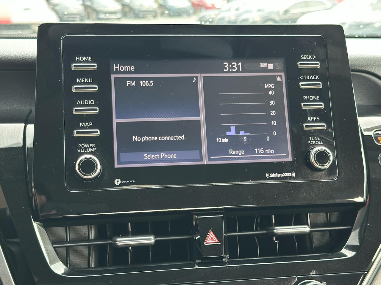 Toyota Camry SE Auto (Natl) 2021