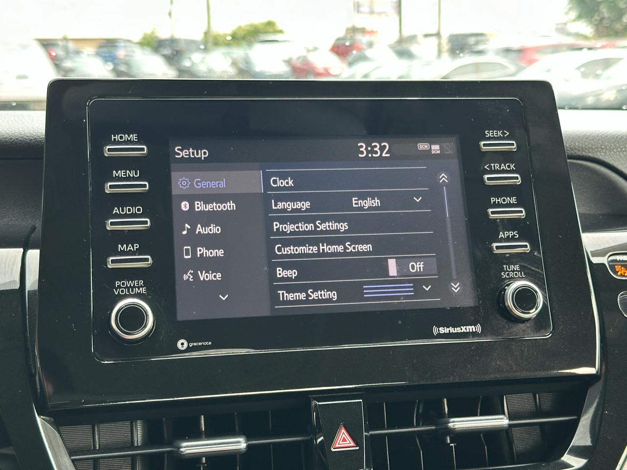 Toyota Camry SE Auto (Natl) 2021