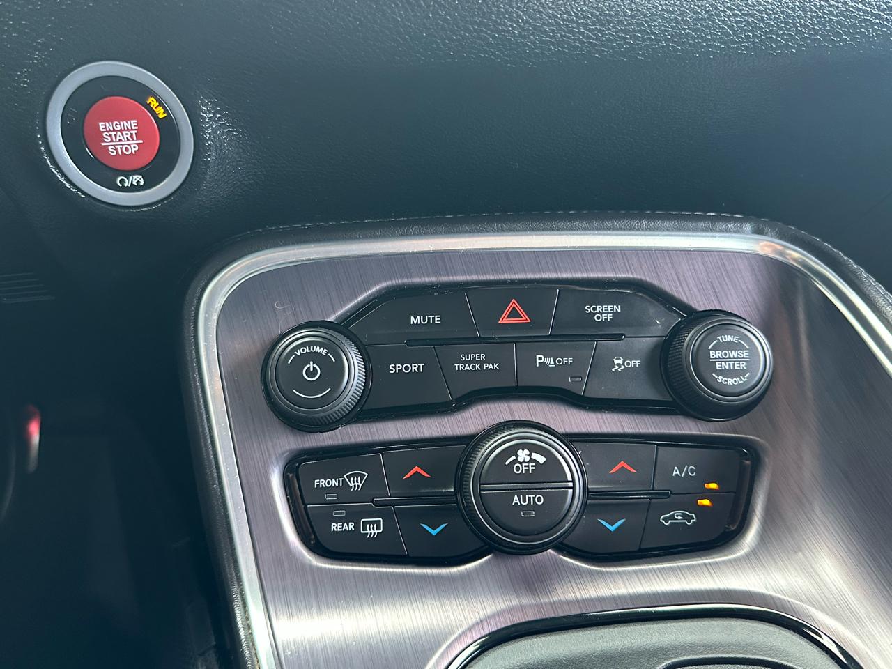 Dodge Challenger GT AWD 2018