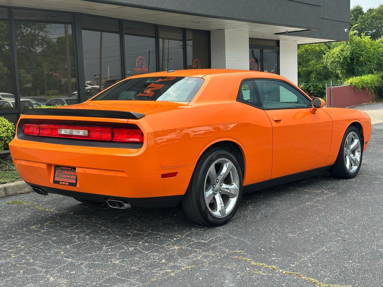 Dodge Challenger 2dr Cpe SXT Plus 2014