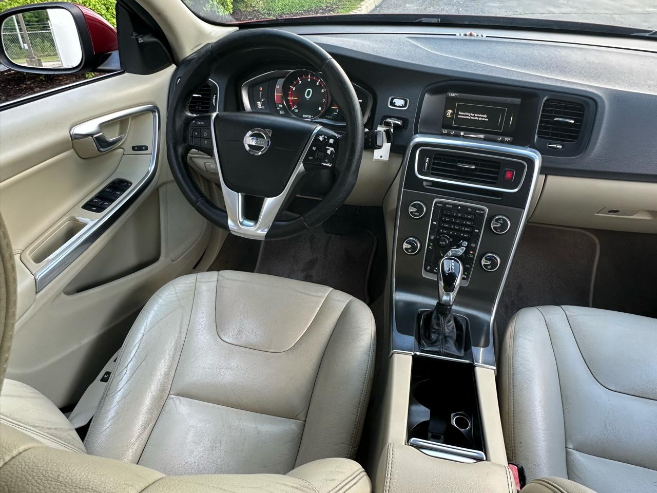 Volvo S60 4dr Sdn T5 Drive-E Premier FWD 2015