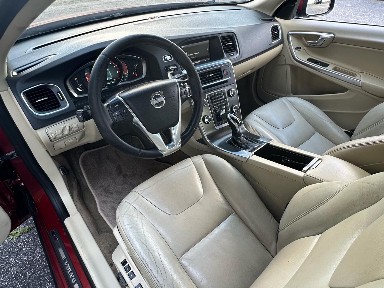 Volvo S60 4dr Sdn T5 Drive-E Premier FWD 2015