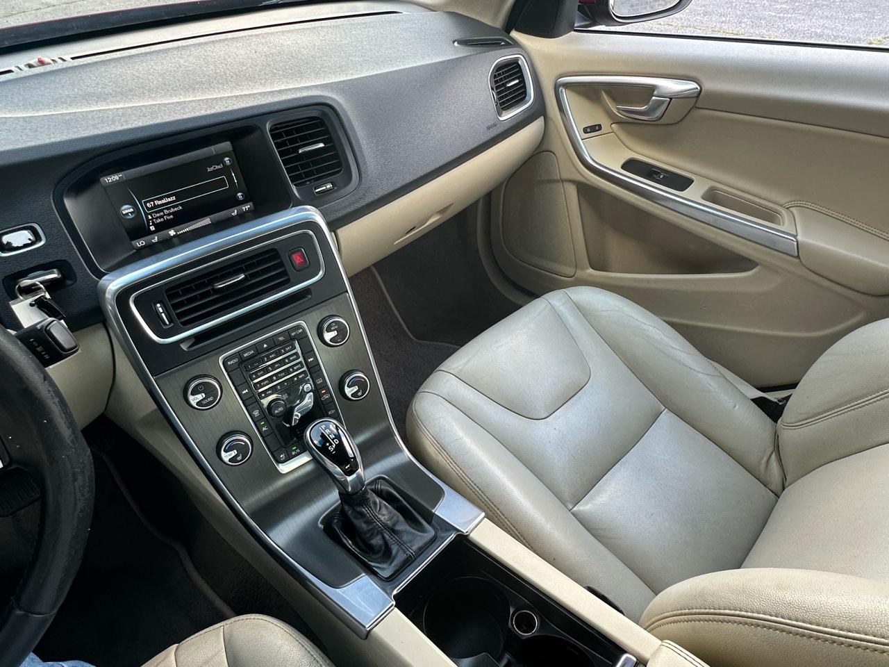 Volvo S60 4dr Sdn T5 Drive-E Premier FWD 2015