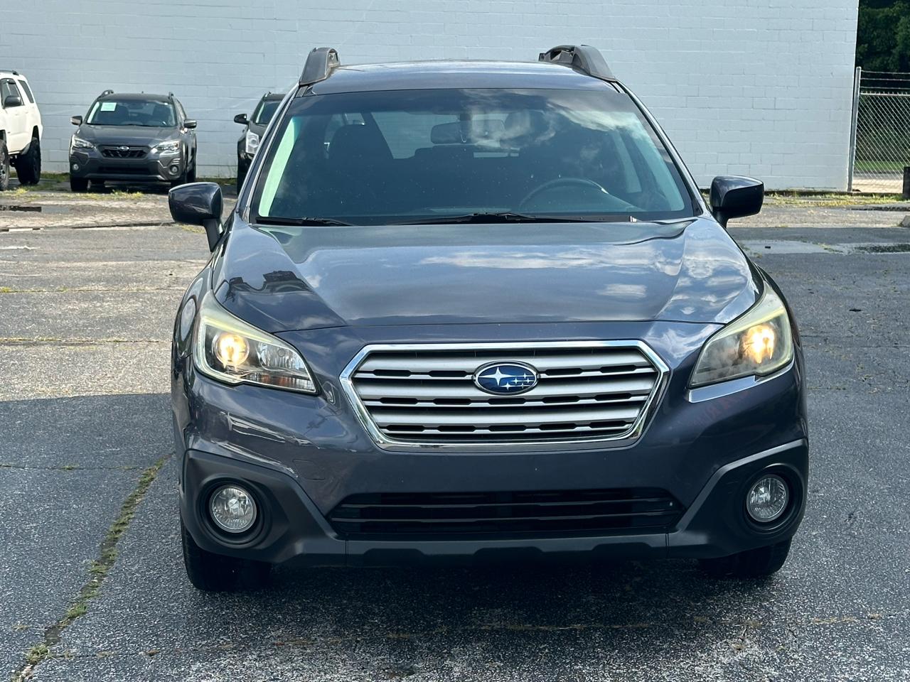 Subaru Outback 4dr Wgn 2.5i Premium 2015
