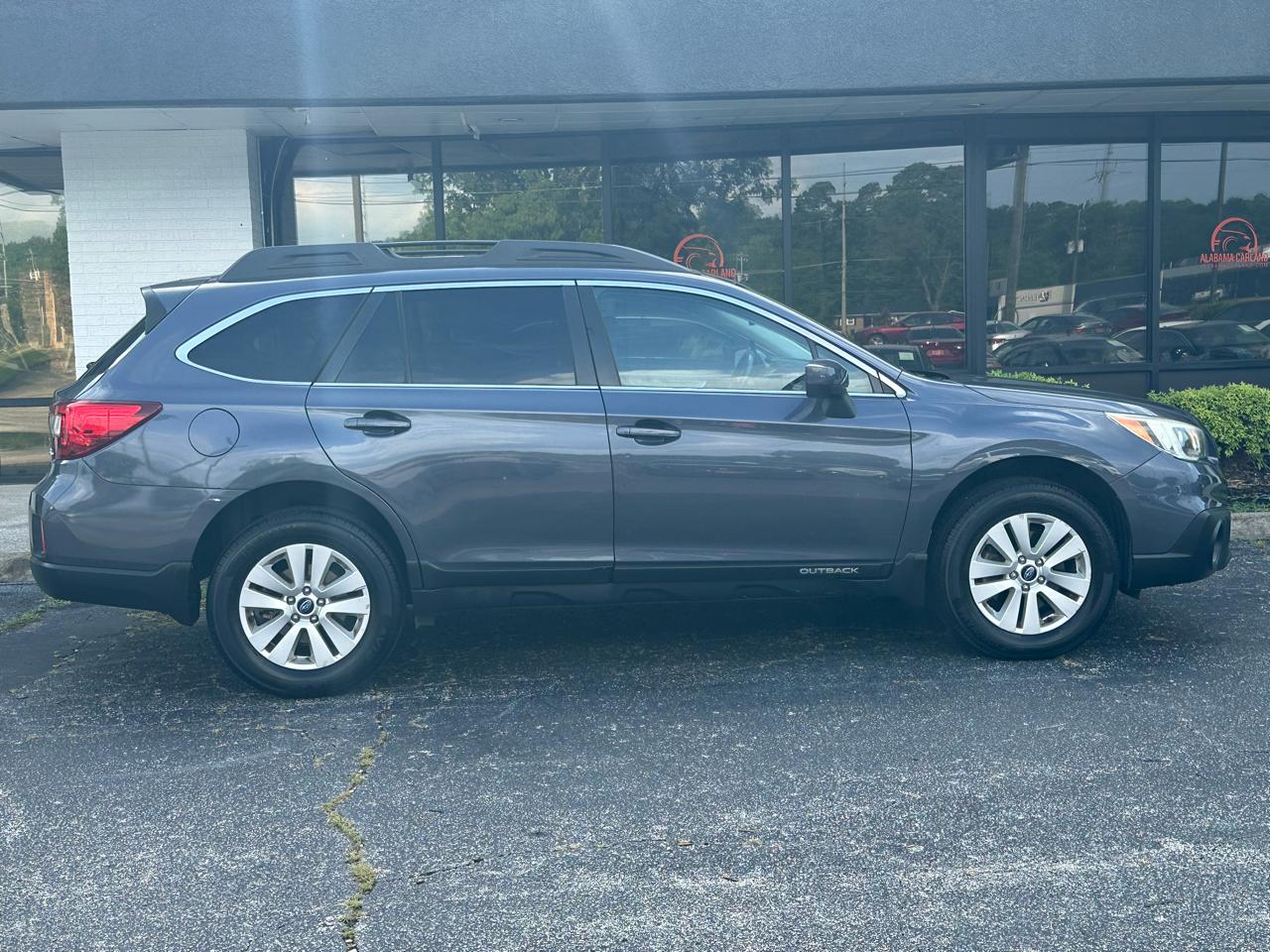 Subaru Outback 4dr Wgn 2.5i Premium 2015