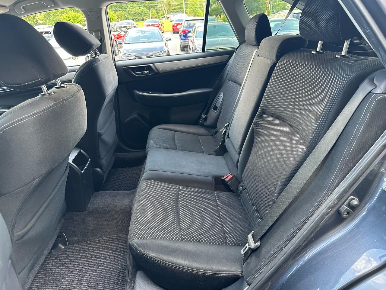 Subaru Outback 4dr Wgn 2.5i Premium 2015