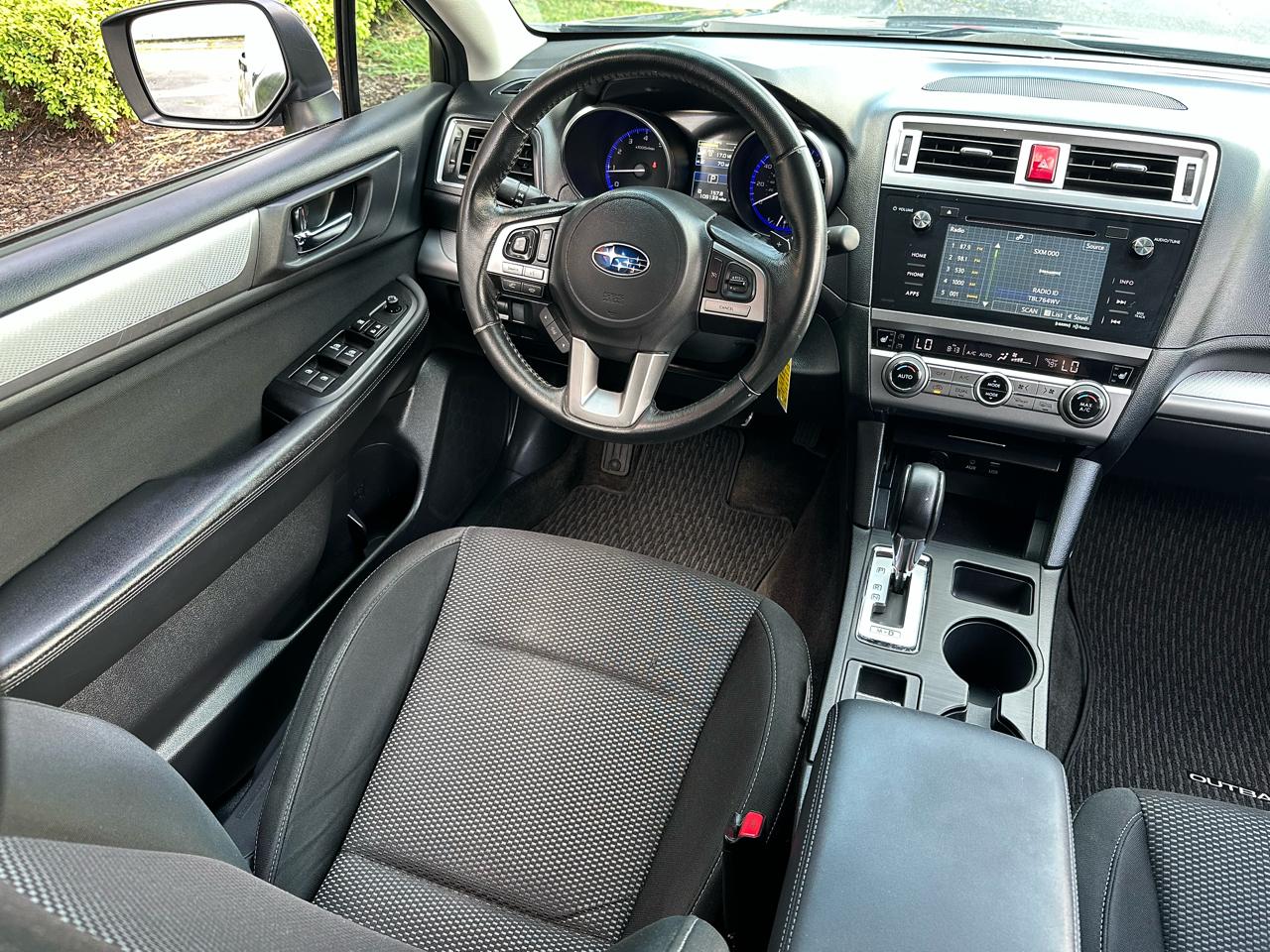 Subaru Outback 4dr Wgn 2.5i Premium 2015