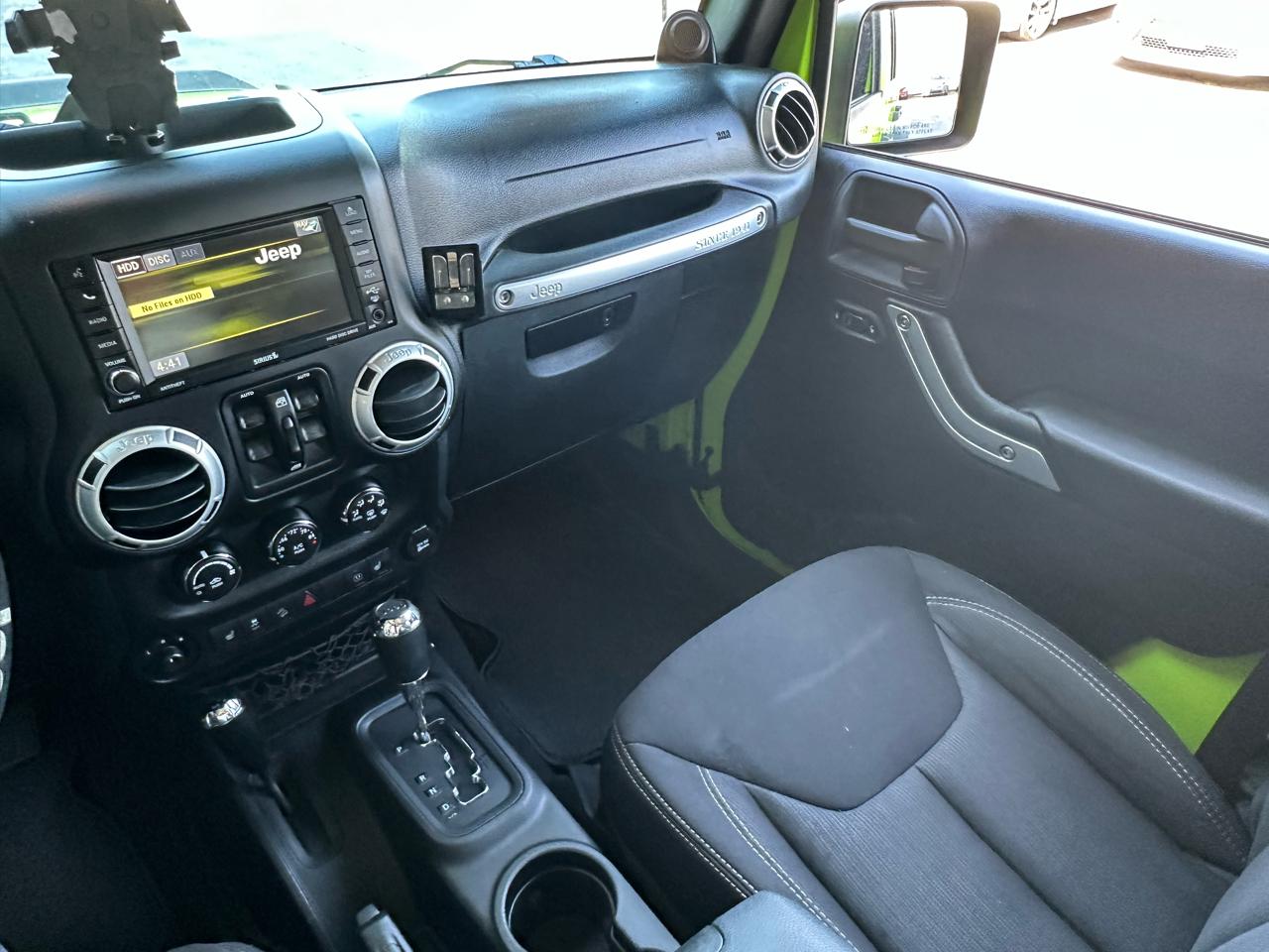Jeep Wrangler Unlimited 4WD 4dr Rubicon 2013