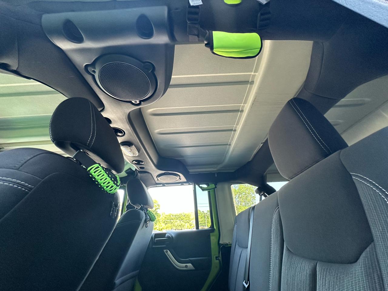 Jeep Wrangler Unlimited 4WD 4dr Rubicon 2013