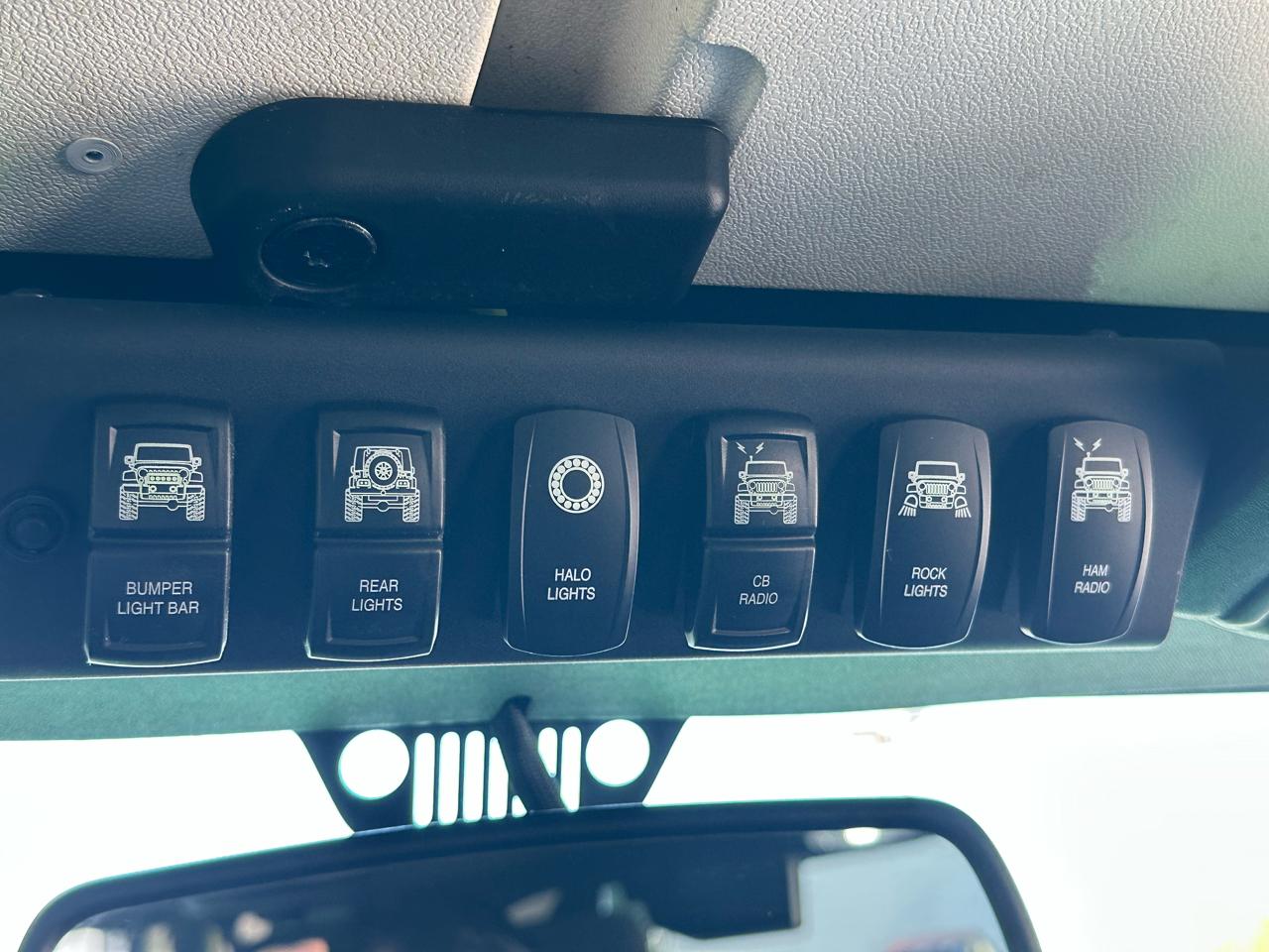 Jeep Wrangler Unlimited 4WD 4dr Rubicon 2013
