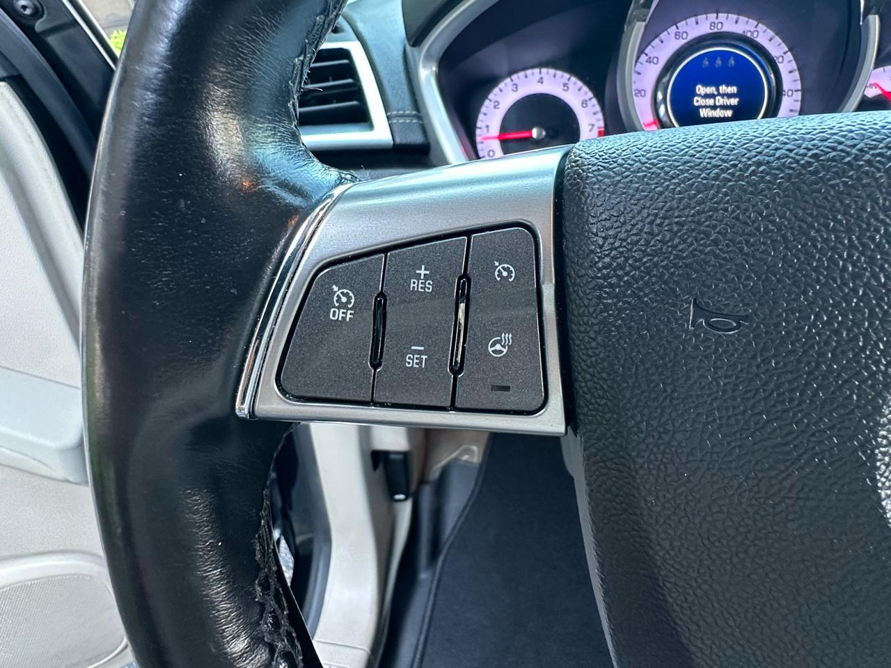 Cadillac SRX AWD 4dr Luxury Collection 2012