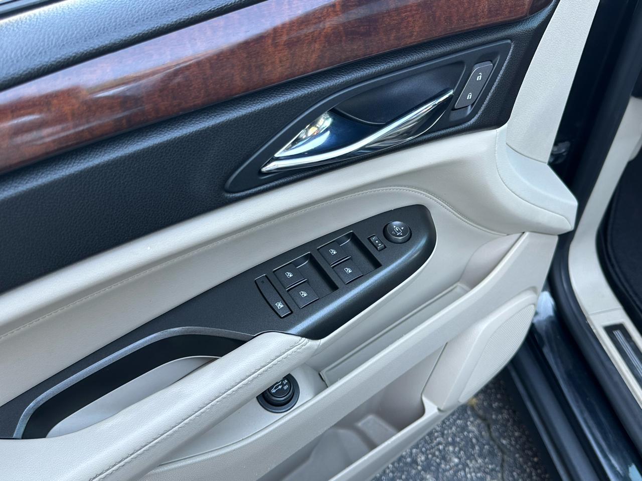 Cadillac SRX AWD 4dr Luxury Collection 2012