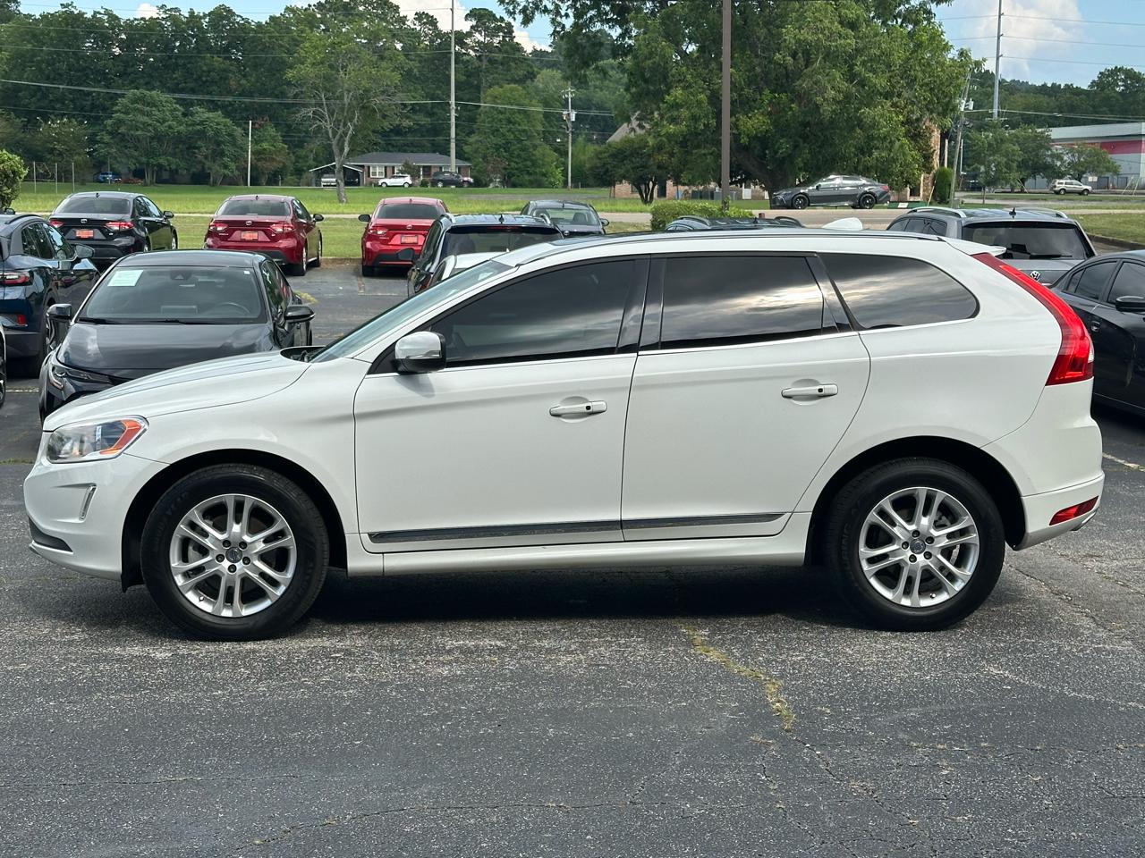 Volvo XC60 FWD 4dr T5 Drive-E Premier 2016