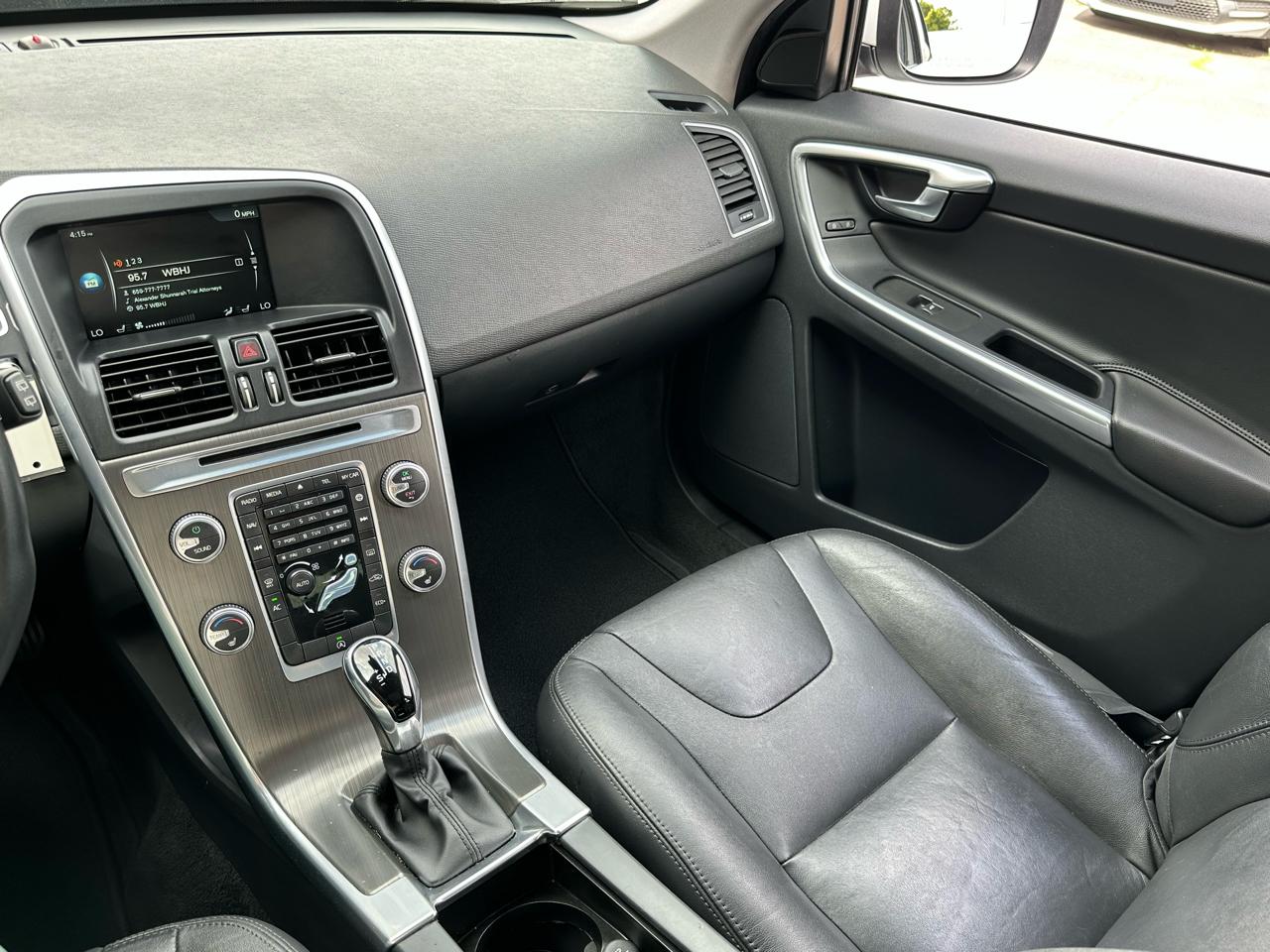 Volvo XC60 FWD 4dr T5 Drive-E Premier 2016