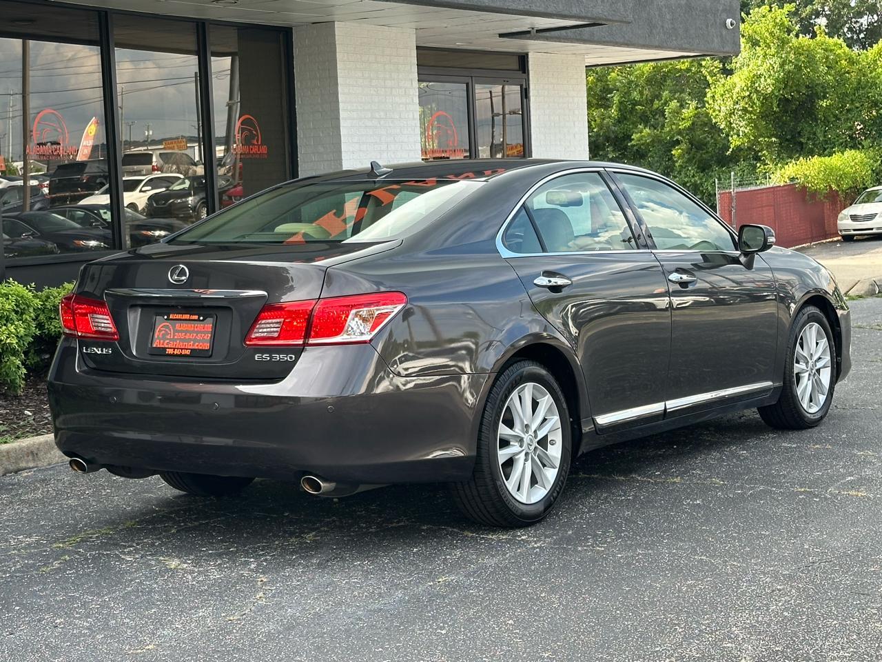 Lexus ES 350 4dr Sdn 2010