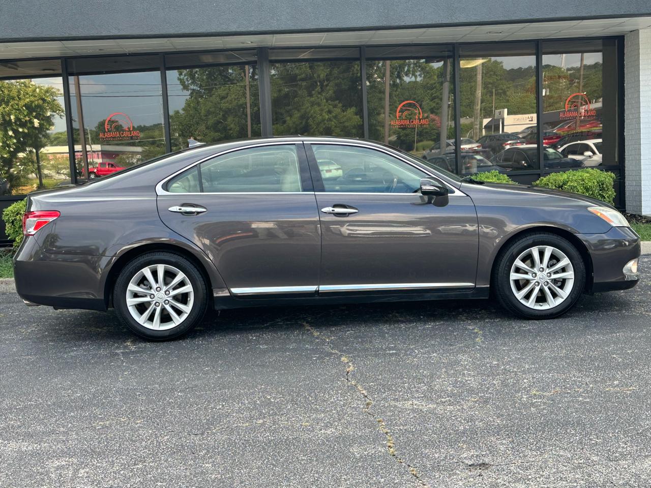 Lexus ES 350 4dr Sdn 2010