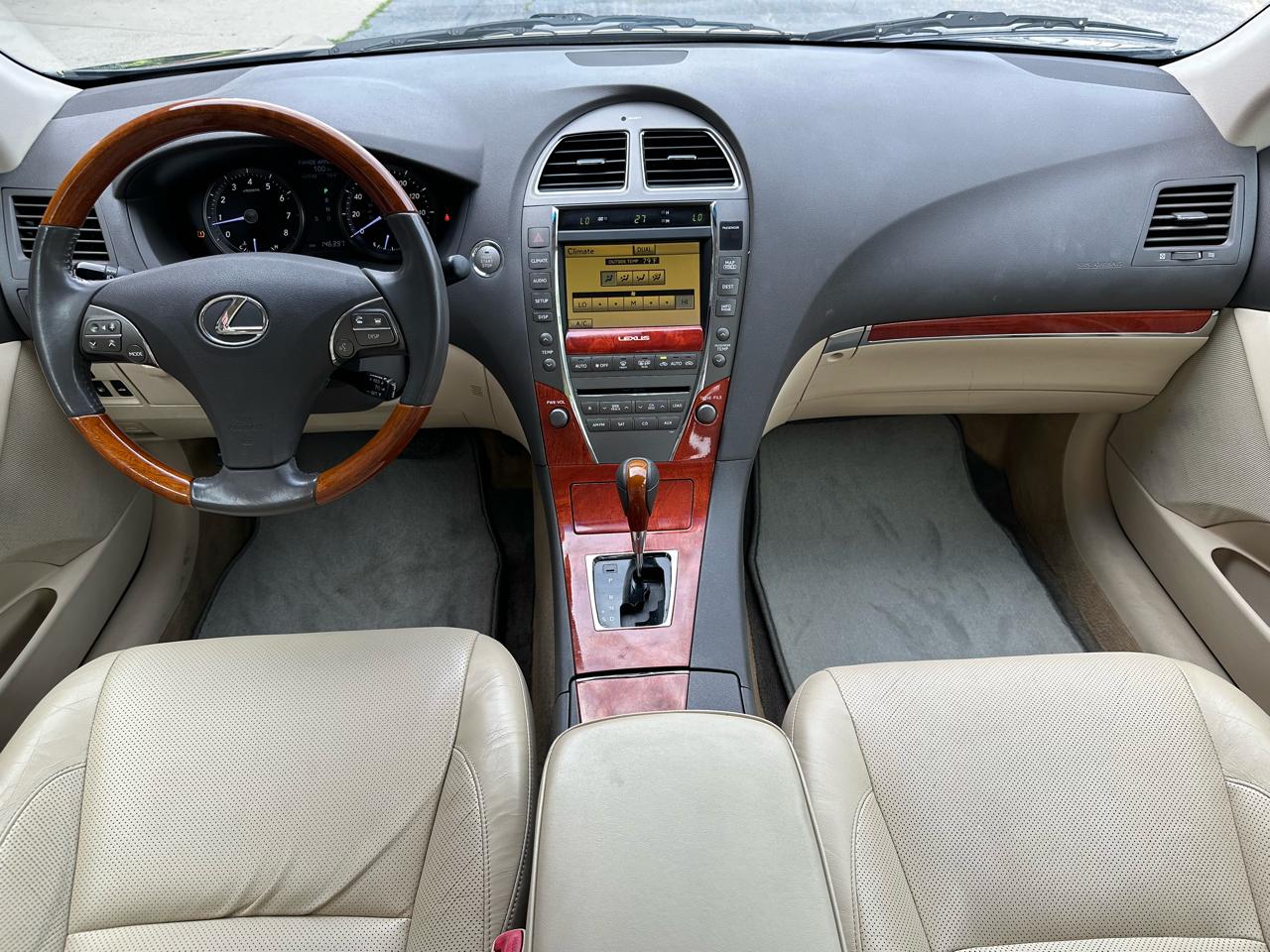 Lexus ES 350 4dr Sdn 2010