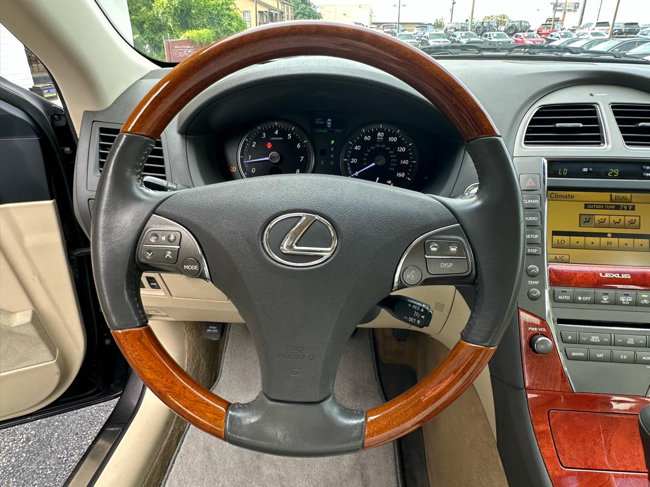 Lexus ES 350 4dr Sdn 2010