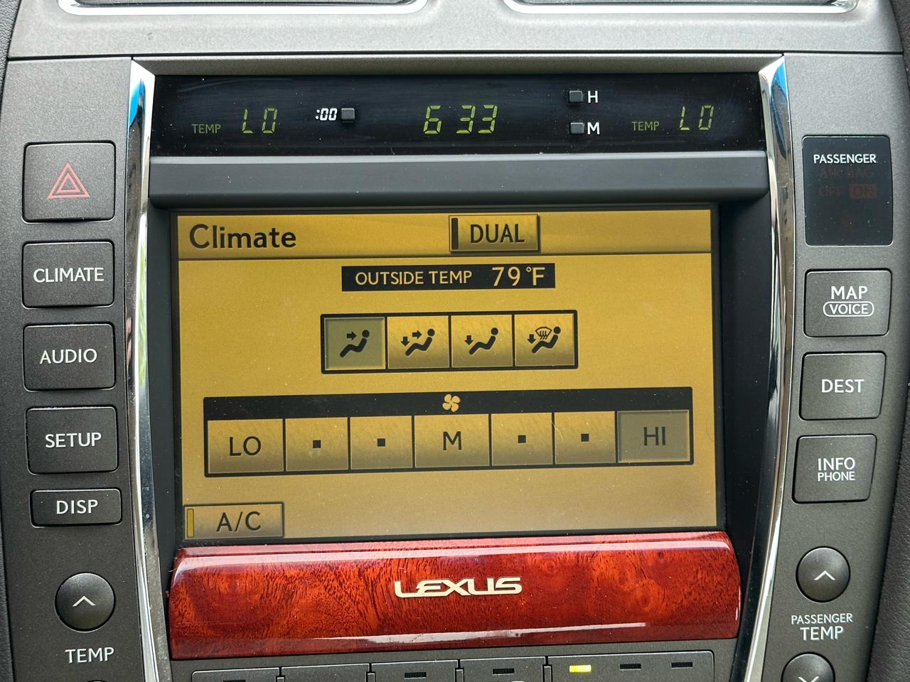 Lexus ES 350 4dr Sdn 2010