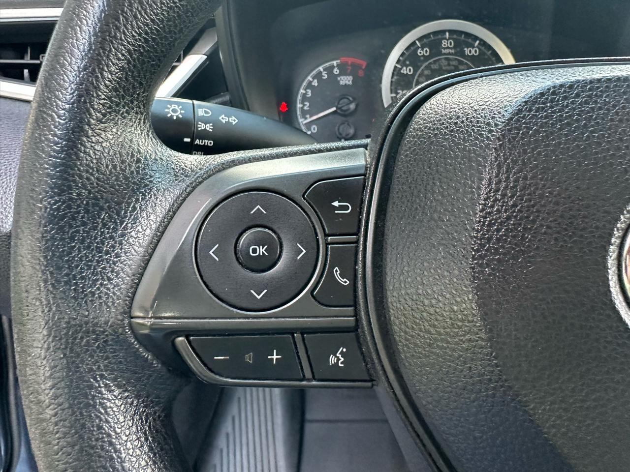 Toyota Corolla LE CVT (Natl) 2021