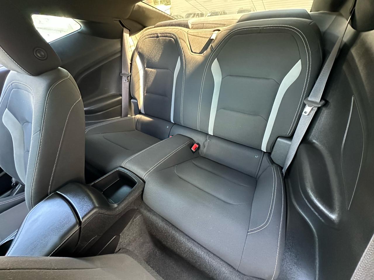 Chevrolet Camaro 2dr Cpe 1LT 2017