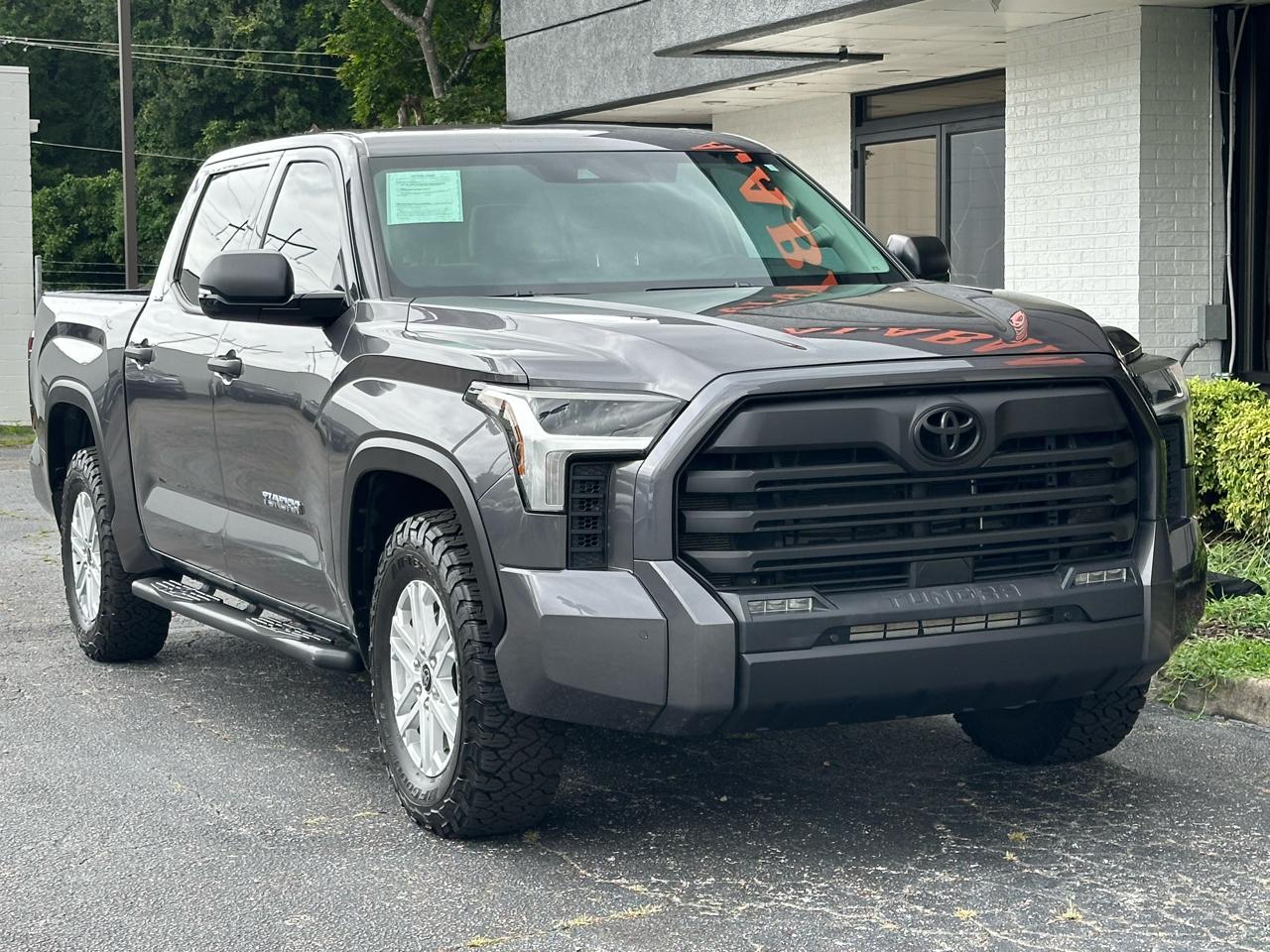 Toyota Tundra 2WD SR5 CrewMax 5.5' Bed (Natl) 2022