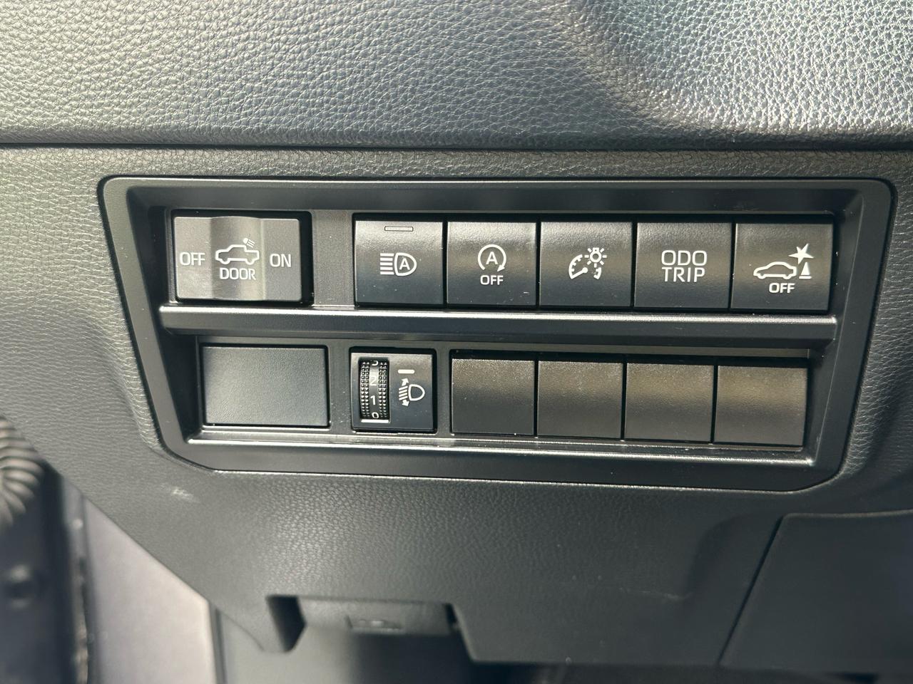 Toyota Tundra 2WD SR5 CrewMax 5.5' Bed (Natl) 2022