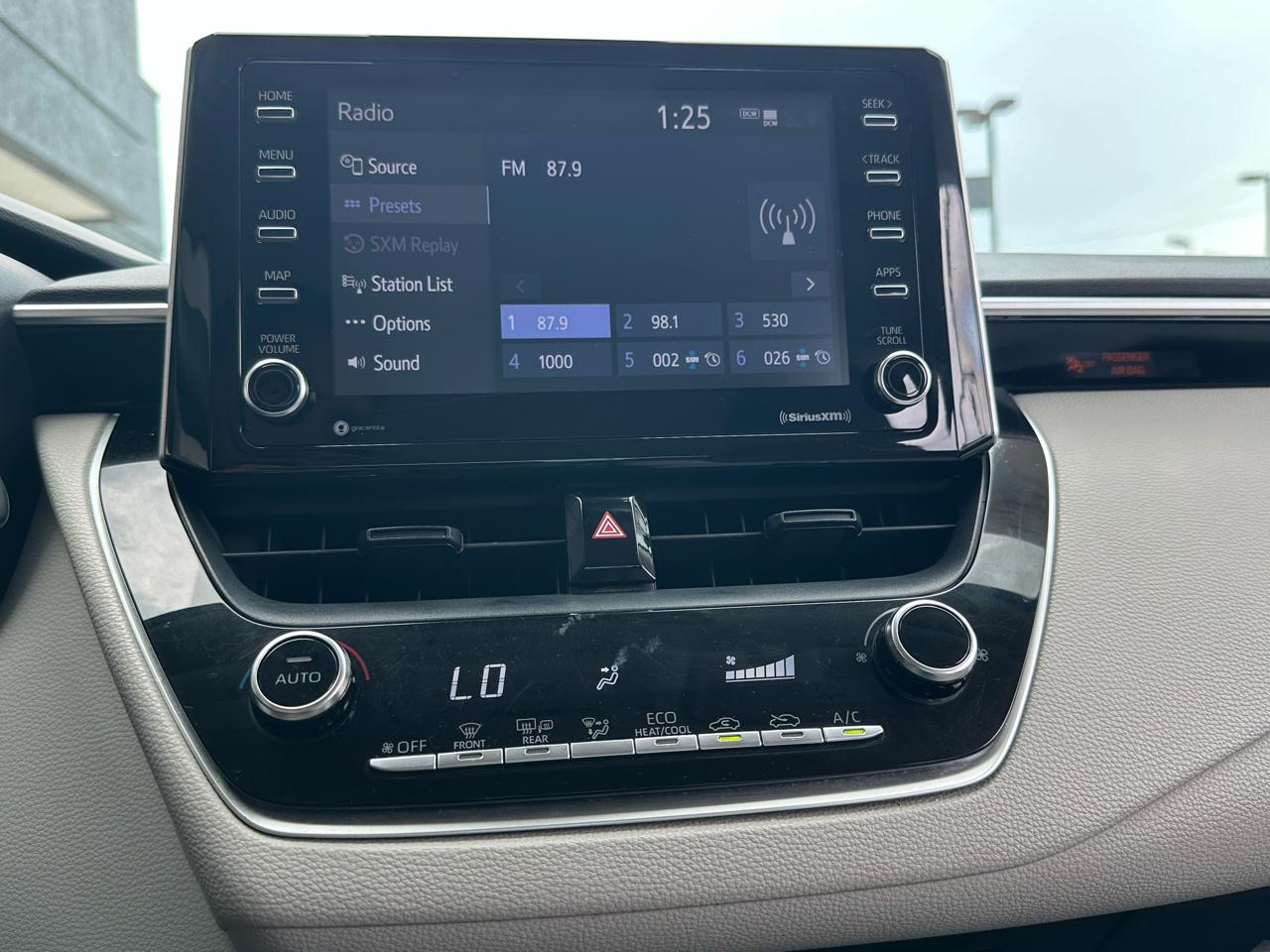 Toyota Corolla LE CVT (Natl) 2021