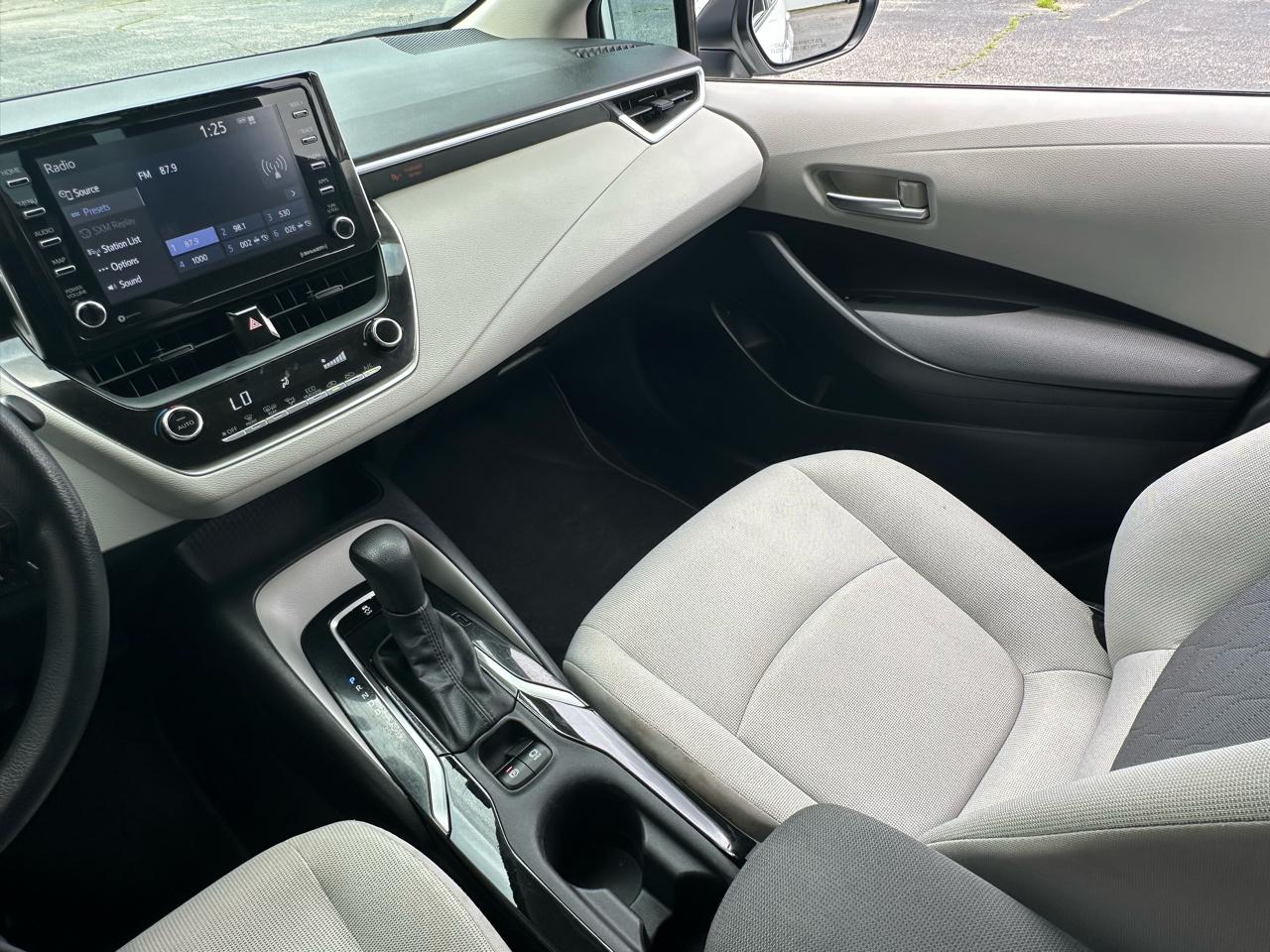 Toyota Corolla LE CVT (Natl) 2021