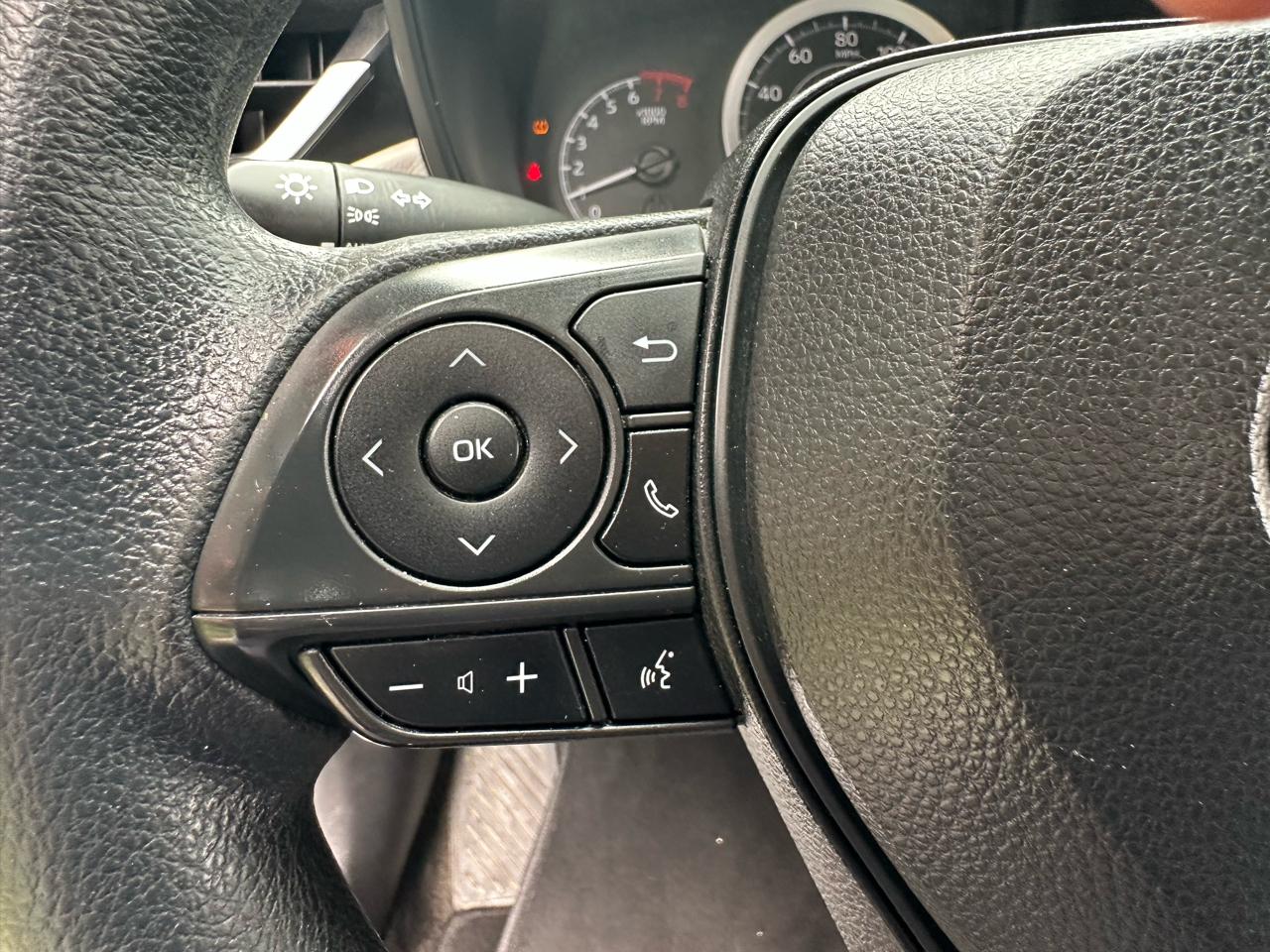 Toyota Corolla LE CVT (Natl) 2021