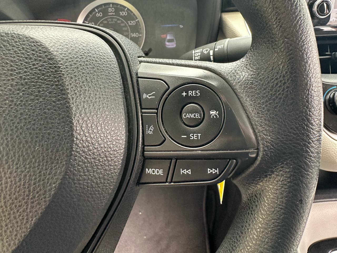 Toyota Corolla LE CVT (Natl) 2021