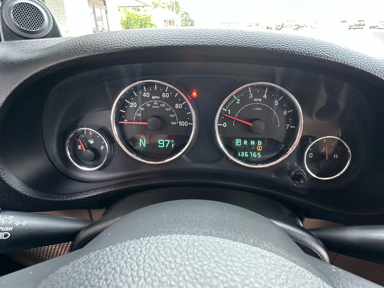Jeep Wrangler Unlimited 4WD 4dr Sahara 2012