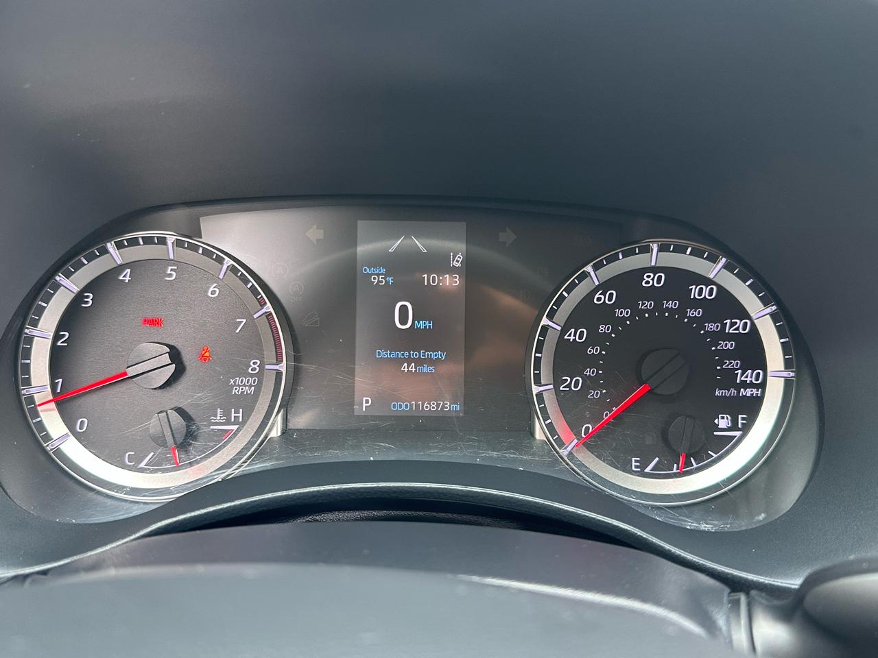 Toyota Highlander LE FWD (Natl) 2021