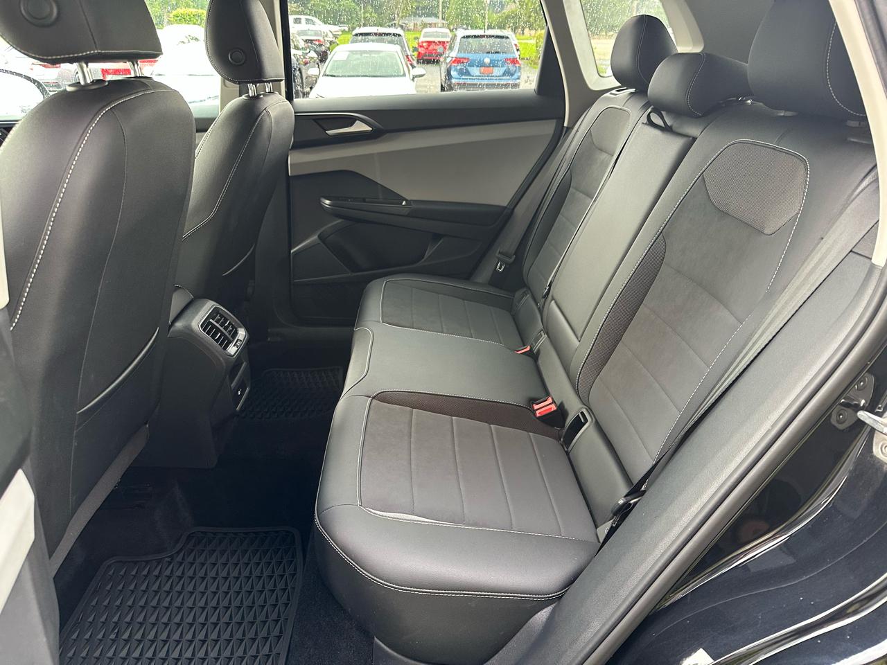 Volkswagen Taos SE FWD 2022
