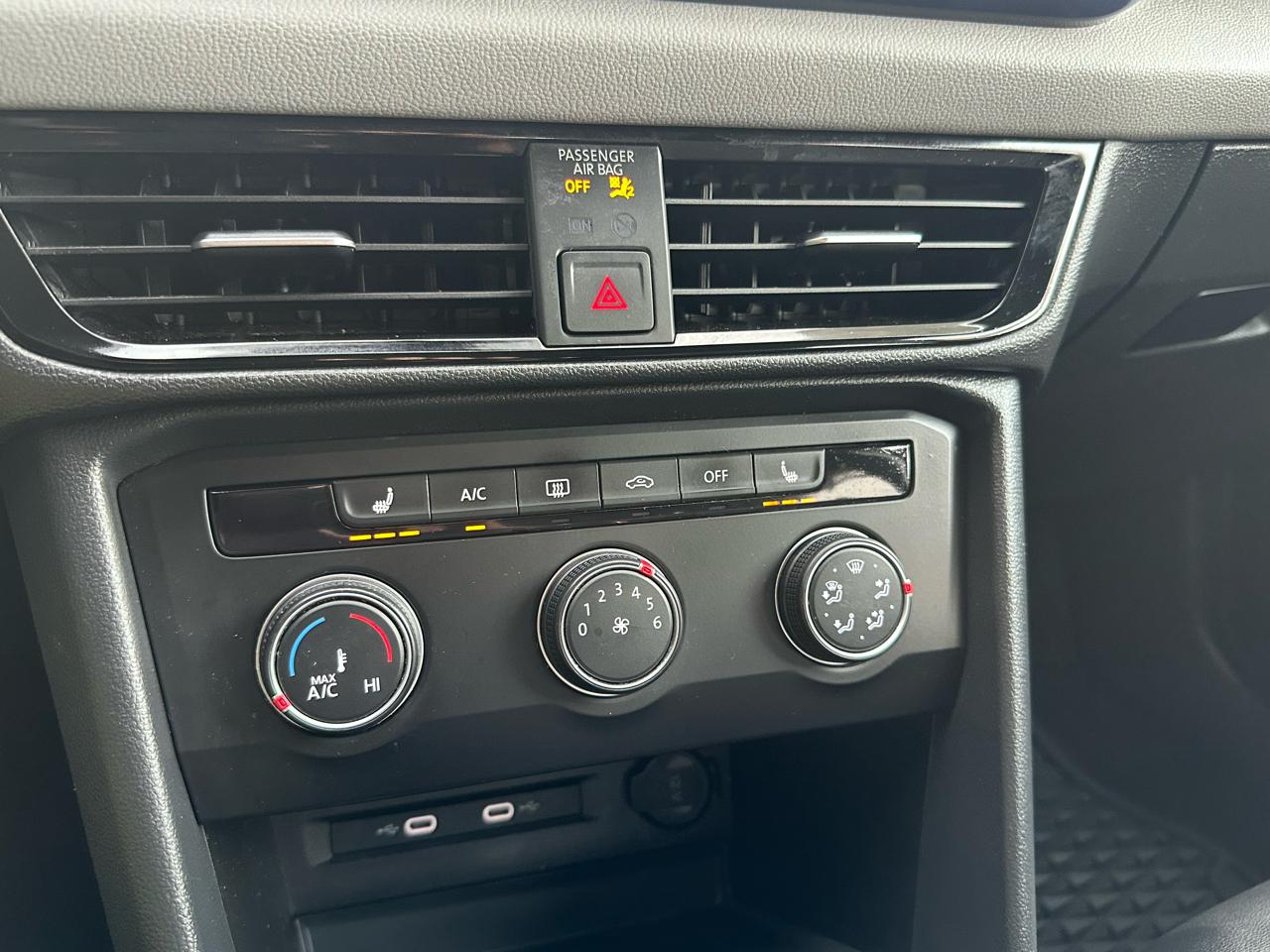 Volkswagen Taos SE FWD 2022