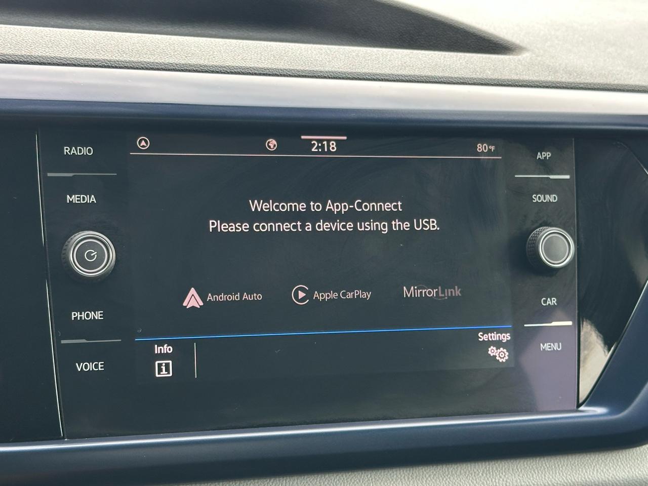 Volkswagen Taos SE FWD 2022