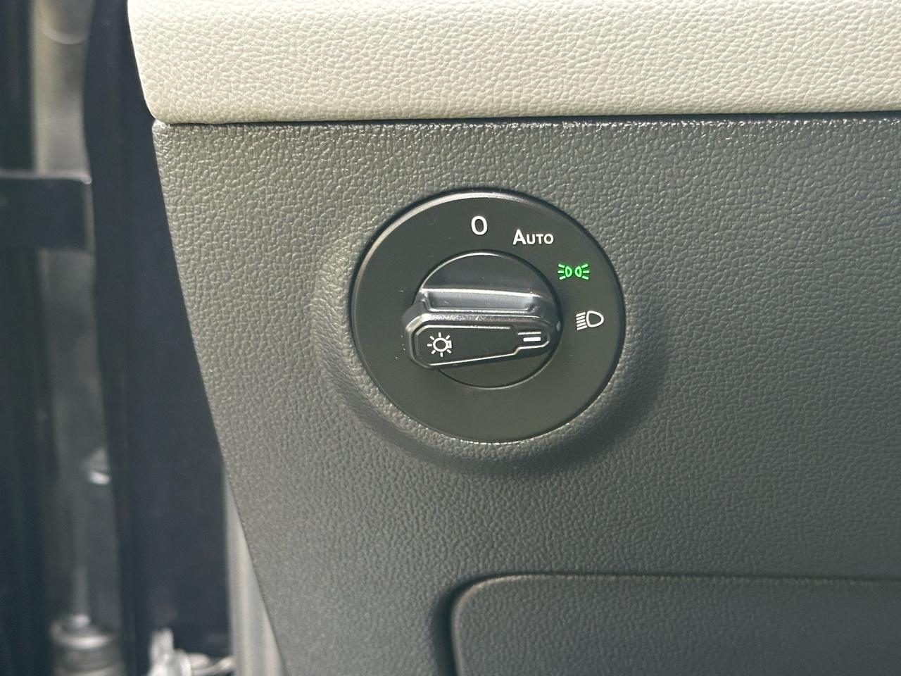 Volkswagen Taos SE FWD 2022