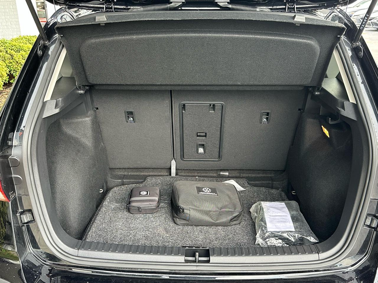 Volkswagen Taos SE FWD 2022