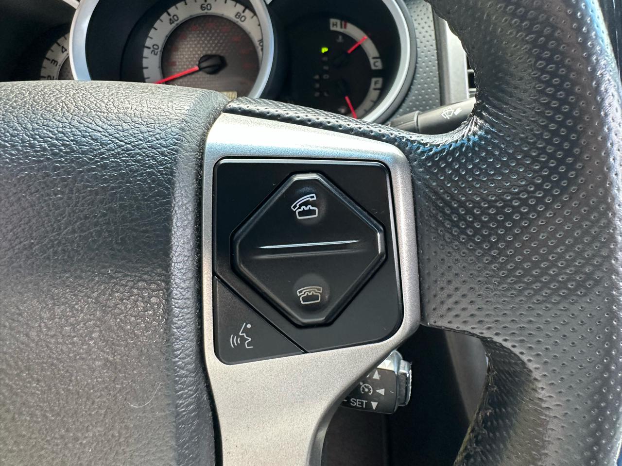 Toyota Tacoma 2WD Double Cab V6 AT PreRunner (Natl) 2015