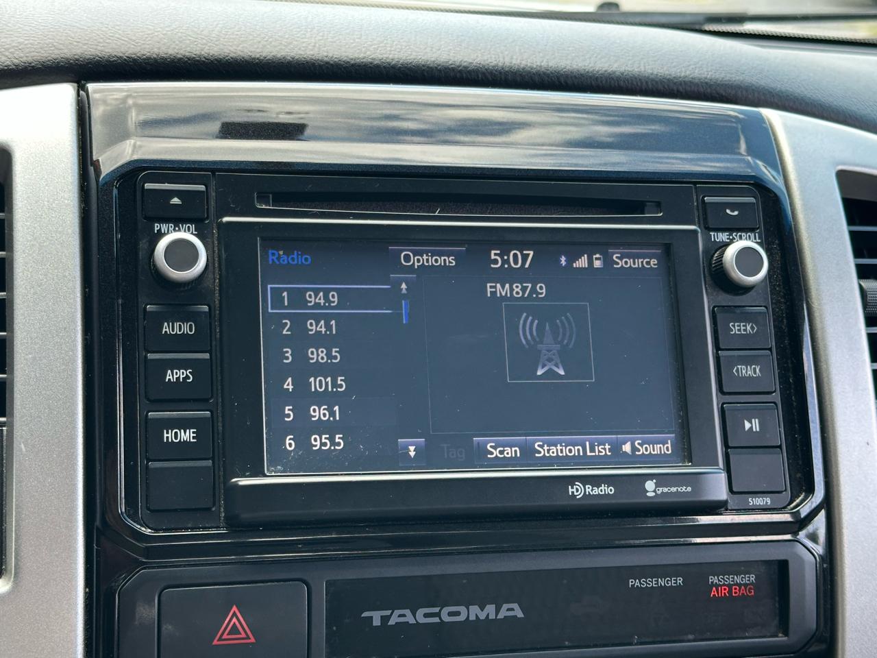 Toyota Tacoma 2WD Double Cab V6 AT PreRunner (Natl) 2015