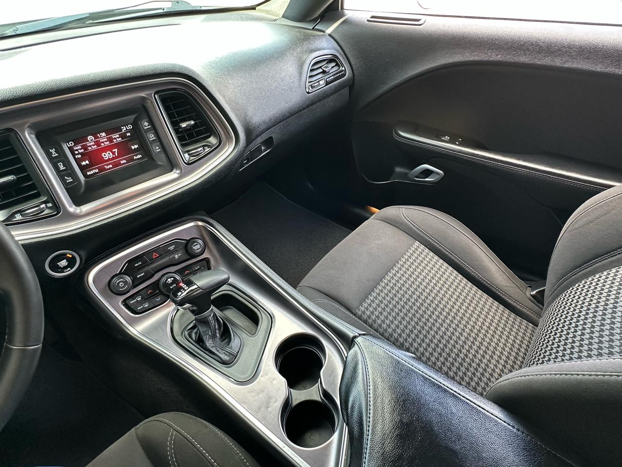Dodge Challenger R/T Coupe 2017