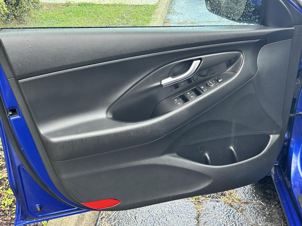 Hyundai Elantra GT Auto 2019