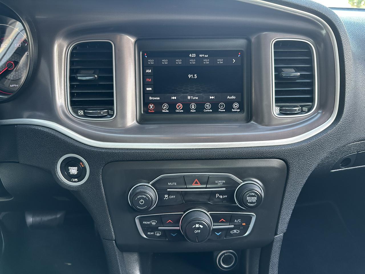 Dodge Charger SXT RWD 2022